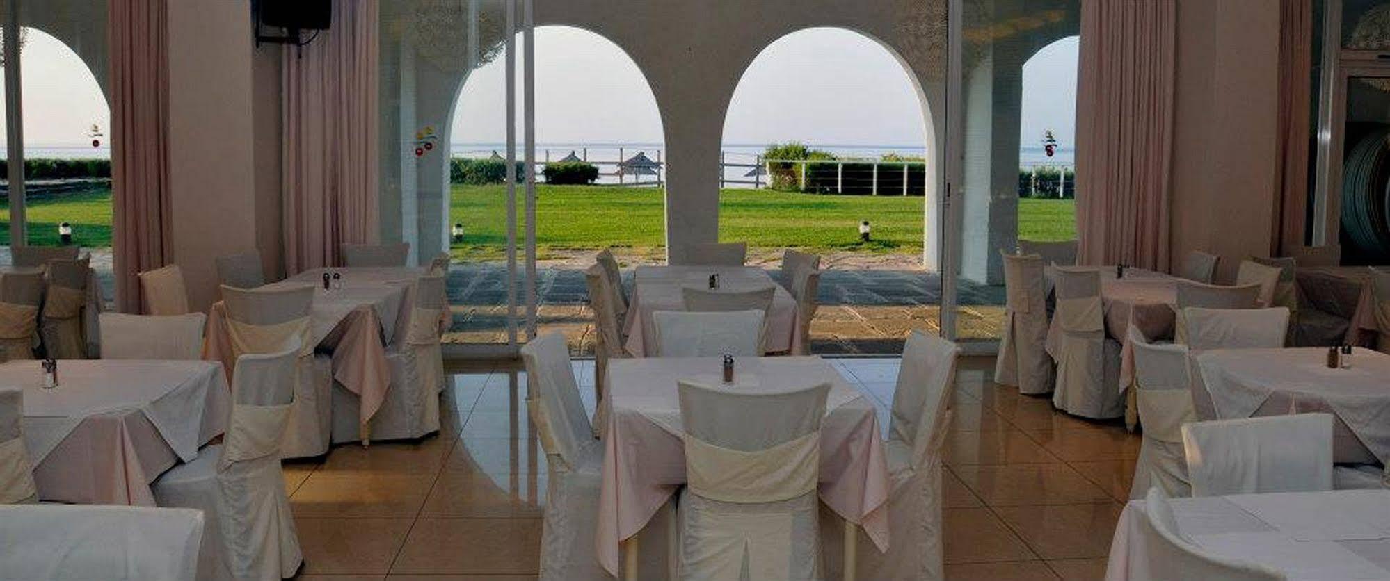 Tinos Beach Hotel Exterior foto